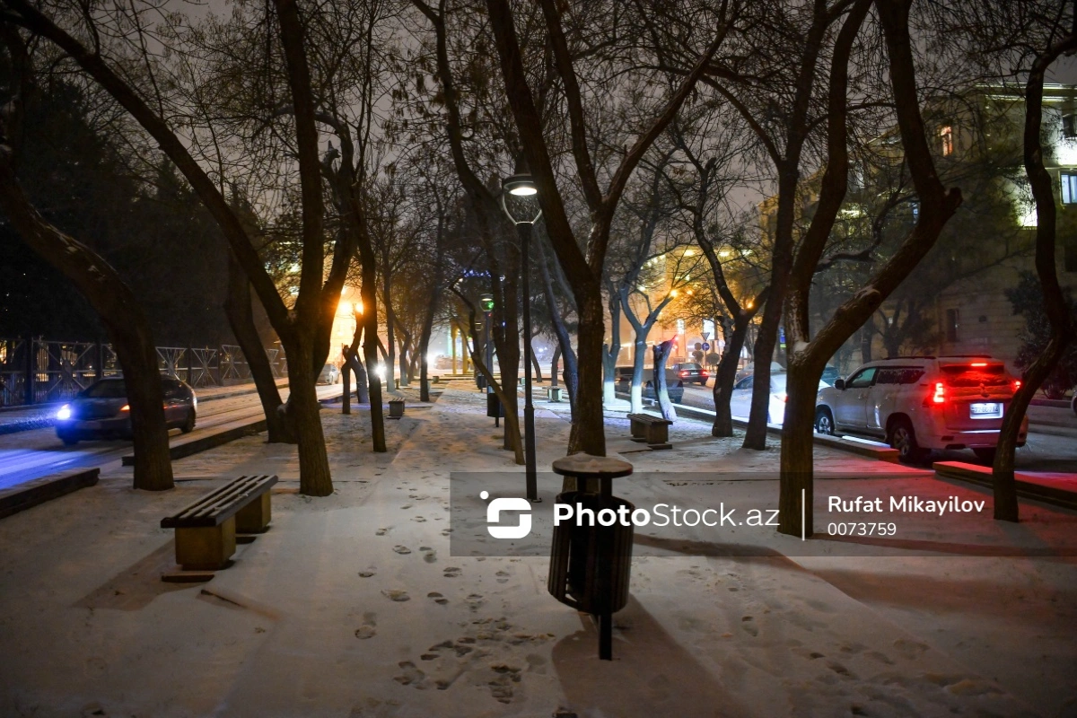 Bakının soyuq havasını isidən qar mənzərələri - FOTO